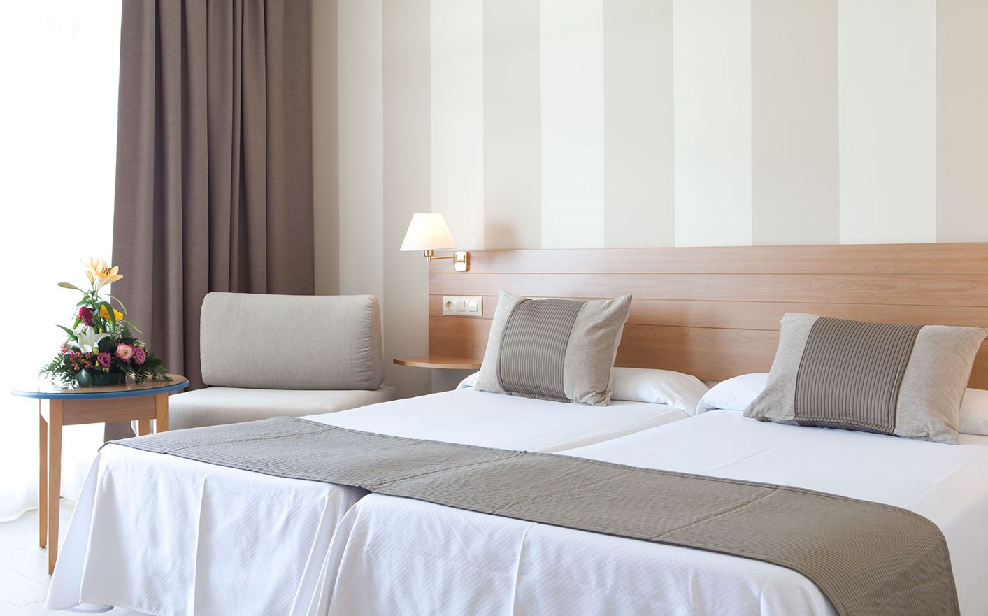 #altIMG Oda in Hotel# Sol Marbella Estepona · Atalaya Park #altIMG in# Malaga, Spain - #altIMG Image# 2
